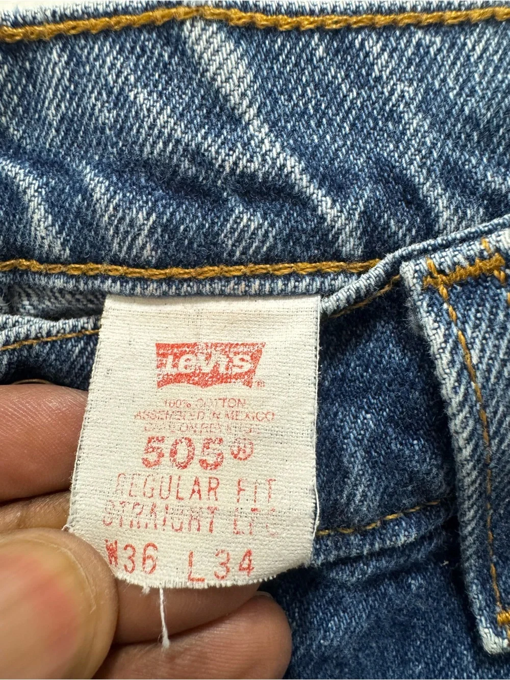 Vintage Levi’s Strauss 505 Regular Fit Straight Leg Orange Tag